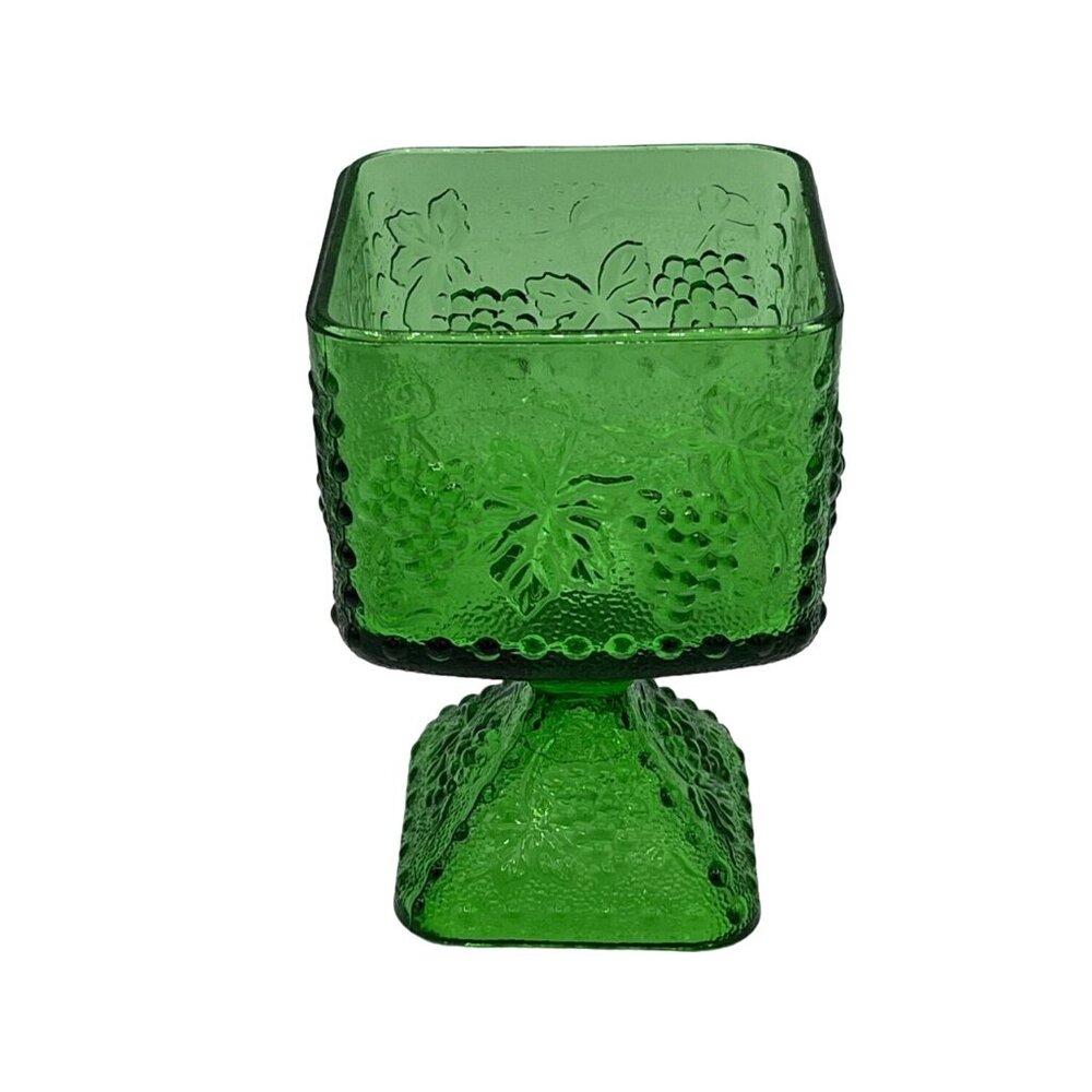 Vintage Green Depression Glass Goblet With Embossed Grape & Vine Pattern 5 1/2" - Picture 2 of 9